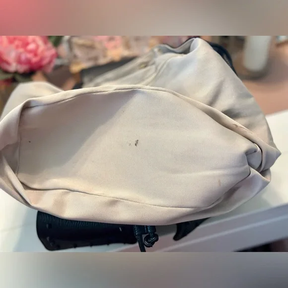 Customer Appreciation Gift 💝 Valentino Backpack - Picture 10 of 11